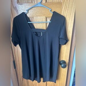 Daytrip Black Back Zipper Blouse